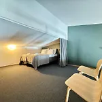 Aurora Heights - Tranquil Ski-in With Free Passes *