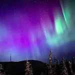 Aurora Heights - Tranquil Ski-in With Free Passes *