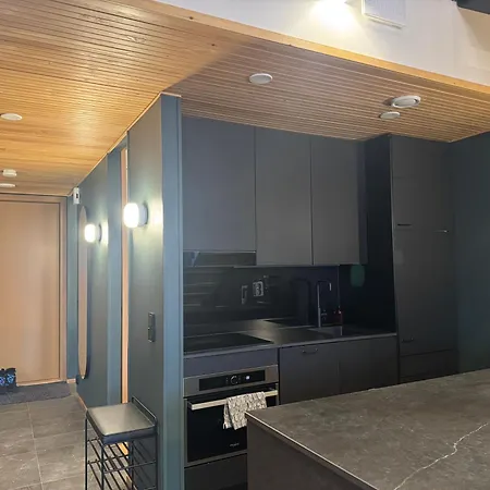 Aurora Heights - Tranquil Ski-in With Free Passes Apartman *